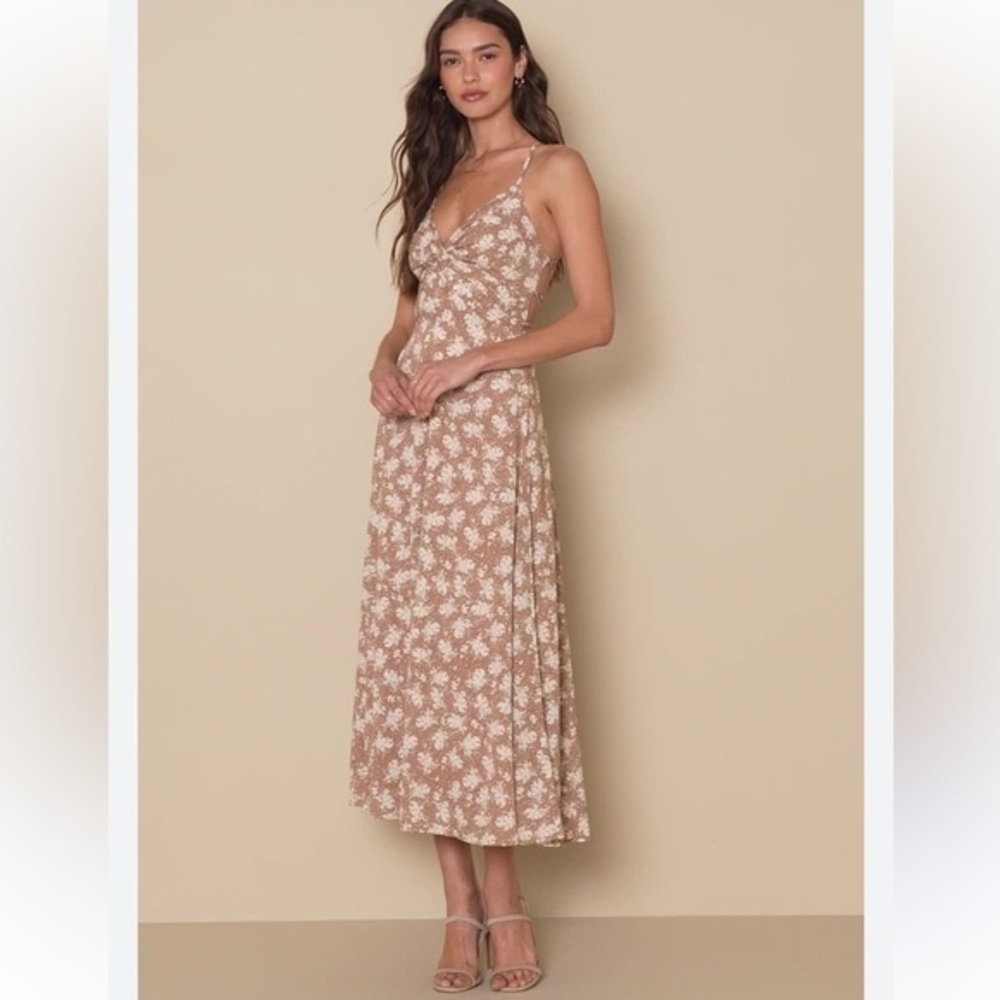 Lulu's Floral Maxi Dress in Tan and White